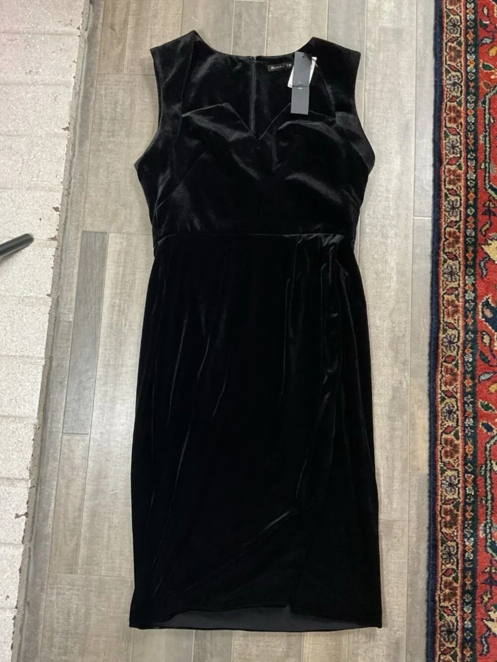 BLACK HALO Black Velvet Dress Midi Bodycon Strech SZ 10 NWT Sleeveless Slit LBD - Picture 2 of 13
